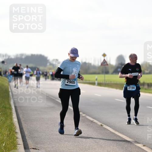 12.04.2026 - 45. Internationalen Wilhelmsburger Insellauf Dr. Thomas Lammeyer http://msf.ph/oto/9447742 12.04.2026 10:31:18 Laufen 2905, 2166 meine-sportfotos.de