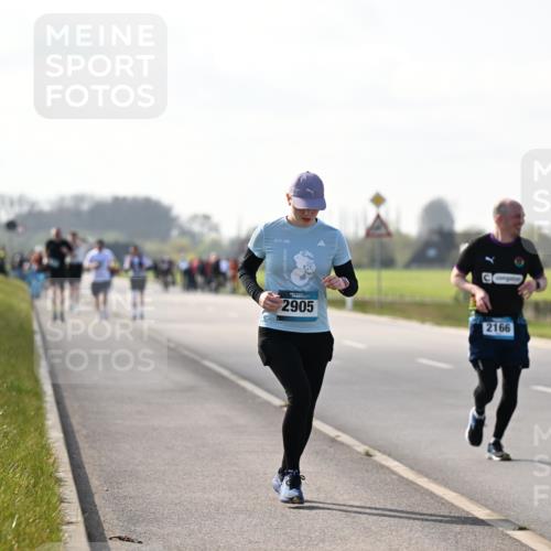 12.04.2026 - 45. Internationalen Wilhelmsburger Insellauf Dr. Thomas Lammeyer http://msf.ph/oto/9447744 12.04.2026 10:31:18 Laufen 2905, 2166 meine-sportfotos.de