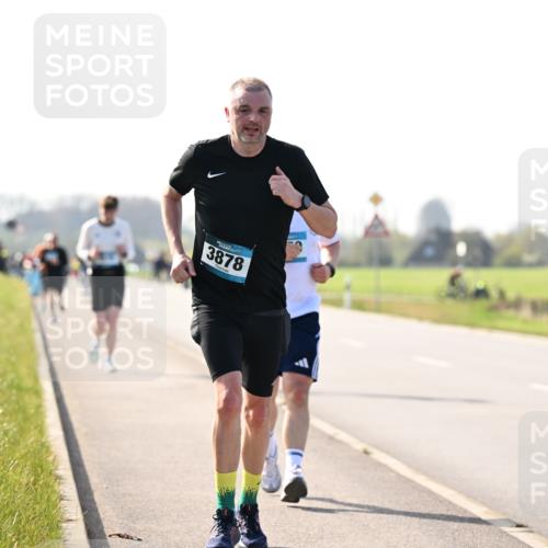 12.04.2026 - 45. Internationalen Wilhelmsburger Insellauf Dr. Thomas Lammeyer http://msf.ph/oto/9447770 12.04.2026 10:31:34 Laufen 3878 meine-sportfotos.de