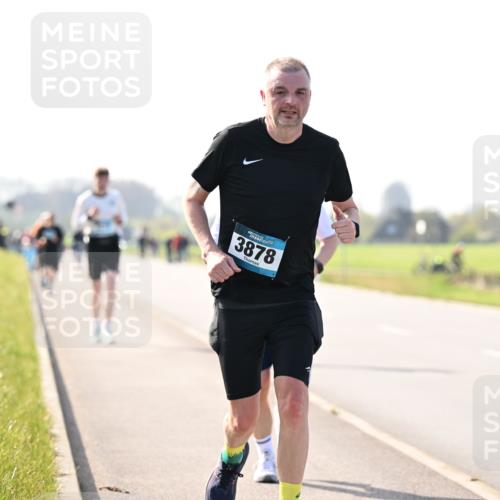 12.04.2026 - 45. Internationalen Wilhelmsburger Insellauf Dr. Thomas Lammeyer http://msf.ph/oto/9447774 12.04.2026 10:31:35 Laufen 3878 meine-sportfotos.de
