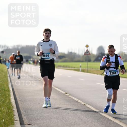 12.04.2026 - 45. Internationalen Wilhelmsburger Insellauf Dr. Thomas Lammeyer http://msf.ph/oto/9447788 12.04.2026 10:31:40 Laufen 5570, 2204 meine-sportfotos.de