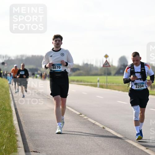 12.04.2026 - 45. Internationalen Wilhelmsburger Insellauf Dr. Thomas Lammeyer http://msf.ph/oto/9447789 12.04.2026 10:31:40 Laufen 5570, 2204 meine-sportfotos.de
