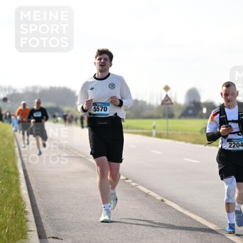 12.04.2026 - 45. Internationalen Wilhelmsburger Insellauf Dr. Thomas Lammeyer http://msf.ph/oto/9447795 12.04.2026 10:31:40 Laufen 5570, 2204 meine-sportfotos.de