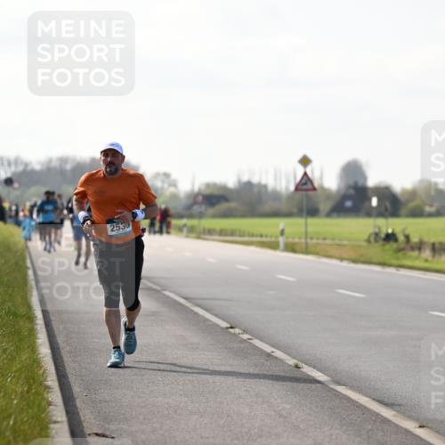 12.04.2026 - 45. Internationalen Wilhelmsburger Insellauf Dr. Thomas Lammeyer http://msf.ph/oto/9447827 12.04.2026 10:31:53 Laufen 2530 meine-sportfotos.de