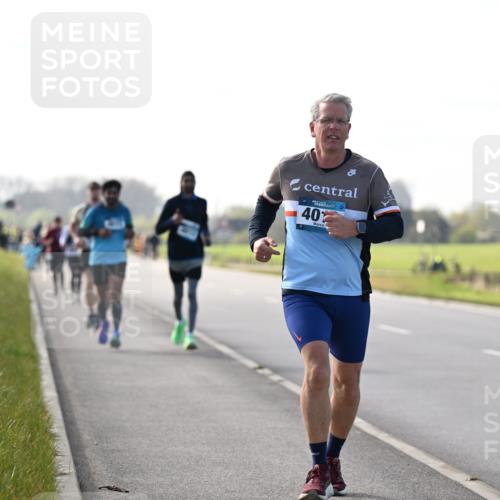 12.04.2026 - 45. Internationalen Wilhelmsburger Insellauf Dr. Thomas Lammeyer http://msf.ph/oto/9447886 12.04.2026 10:32:05 Laufen 40 meine-sportfotos.de