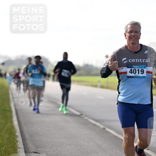 12.04.2026 - 45. Internationalen Wilhelmsburger Insellauf Dr. Thomas Lammeyer http://msf.ph/oto/9447893 12.04.2026 10:32:06 Laufen 4019 meine-sportfotos.de