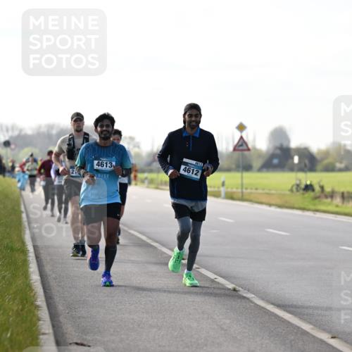 12.04.2026 - 45. Internationalen Wilhelmsburger Insellauf Dr. Thomas Lammeyer http://msf.ph/oto/9447898 12.04.2026 10:32:08 Laufen 4613, 4612, 4612 meine-sportfotos.de