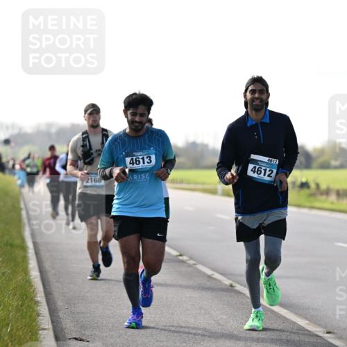 12.04.2026 - 45. Internationalen Wilhelmsburger Insellauf Dr. Thomas Lammeyer http://msf.ph/oto/9447911 12.04.2026 10:32:10 Laufen 2168, 4613, 4612, 4612 meine-sportfotos.de