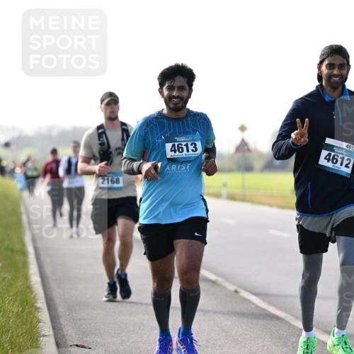 12.04.2026 - 45. Internationalen Wilhelmsburger Insellauf Dr. Thomas Lammeyer http://msf.ph/oto/9447917 12.04.2026 10:32:11 Laufen 2168, 4613, 4612, 4, 4612 meine-sportfotos.de
