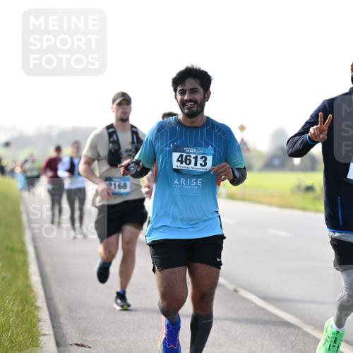 12.04.2026 - 45. Internationalen Wilhelmsburger Insellauf Dr. Thomas Lammeyer http://msf.ph/oto/9447919 12.04.2026 10:32:11 Laufen 2168, 4613, 4612, 4612 meine-sportfotos.de