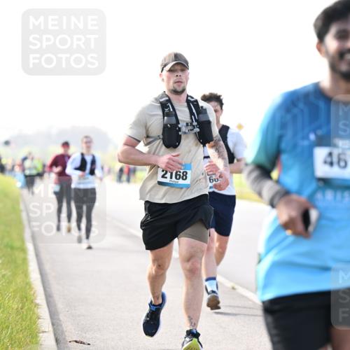12.04.2026 - 45. Internationalen Wilhelmsburger Insellauf Dr. Thomas Lammeyer http://msf.ph/oto/9447922 12.04.2026 10:32:13 Laufen 2168, 60, 4613 meine-sportfotos.de