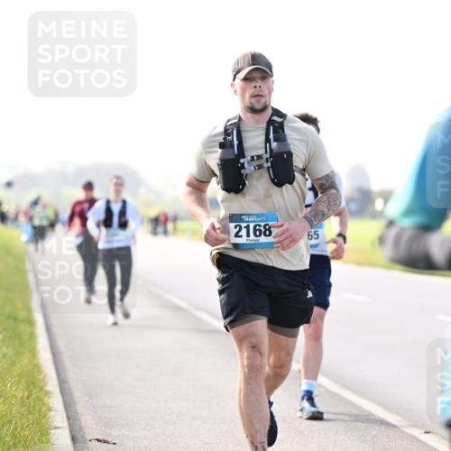 12.04.2026 - 45. Internationalen Wilhelmsburger Insellauf Dr. Thomas Lammeyer http://msf.ph/oto/9447925 12.04.2026 10:32:13 Laufen 2168, 65, 46 meine-sportfotos.de
