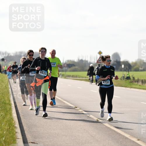 12.04.2026 - 45. Internationalen Wilhelmsburger Insellauf Dr. Thomas Lammeyer http://msf.ph/oto/9447982 12.04.2026 10:32:46 Laufen 484, 2449, 5533, 486, 4732 meine-sportfotos.de