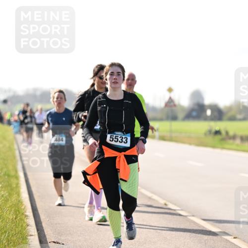 12.04.2026 - 45. Internationalen Wilhelmsburger Insellauf Dr. Thomas Lammeyer http://msf.ph/oto/9448000 12.04.2026 10:32:48 Laufen 484, 5533, 4732 meine-sportfotos.de