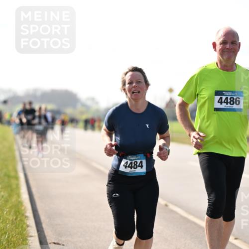 12.04.2026 - 45. Internationalen Wilhelmsburger Insellauf Dr. Thomas Lammeyer http://msf.ph/oto/9448019 12.04.2026 10:32:51 Laufen 4484, 4486 meine-sportfotos.de