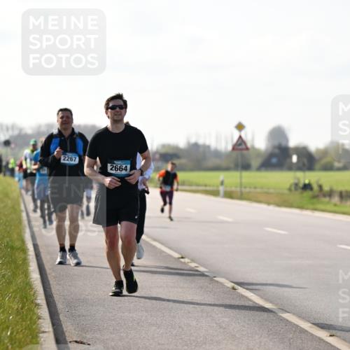 12.04.2026 - 45. Internationalen Wilhelmsburger Insellauf Dr. Thomas Lammeyer http://msf.ph/oto/9448052 12.04.2026 10:33:04 Laufen 2267, 2664 meine-sportfotos.de