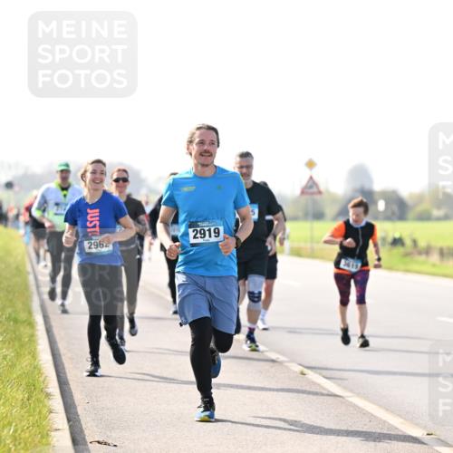 12.04.2026 - 45. Internationalen Wilhelmsburger Insellauf Dr. Thomas Lammeyer http://msf.ph/oto/9448089 12.04.2026 10:33:11 Laufen 2962, 2919 meine-sportfotos.de