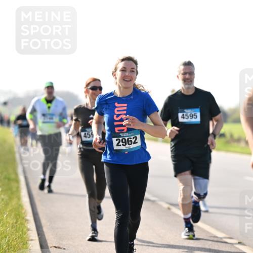 12.04.2026 - 45. Internationalen Wilhelmsburger Insellauf Dr. Thomas Lammeyer http://msf.ph/oto/9448108 12.04.2026 10:33:14 Laufen 459, 2962, 4595, 18, 29 meine-sportfotos.de