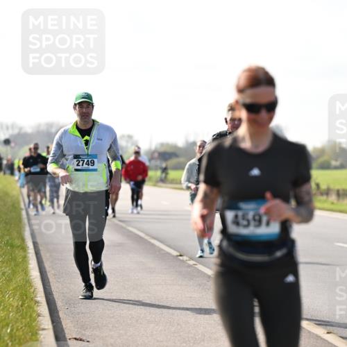 12.04.2026 - 45. Internationalen Wilhelmsburger Insellauf Dr. Thomas Lammeyer http://msf.ph/oto/9448119 12.04.2026 10:33:16 Laufen 2749, 4597, 558 meine-sportfotos.de