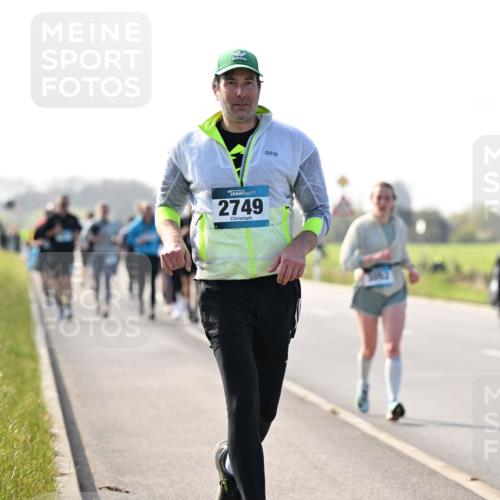 12.04.2026 - 45. Internationalen Wilhelmsburger Insellauf Dr. Thomas Lammeyer http://msf.ph/oto/9448124 12.04.2026 10:33:18 Laufen 45, 2749, 2010 meine-sportfotos.de