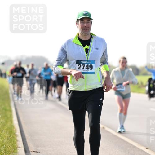 12.04.2026 - 45. Internationalen Wilhelmsburger Insellauf Dr. Thomas Lammeyer http://msf.ph/oto/9448126 12.04.2026 10:33:19 Laufen 2749 meine-sportfotos.de