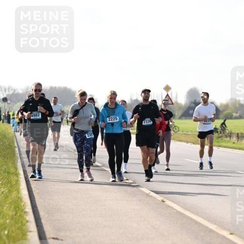 12.04.2026 - 45. Internationalen Wilhelmsburger Insellauf Dr. Thomas Lammeyer http://msf.ph/oto/9448139 12.04.2026 10:33:24 Laufen 4982, 220, 2225, 2330, 5537 meine-sportfotos.de