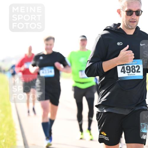 12.04.2026 - 45. Internationalen Wilhelmsburger Insellauf Dr. Thomas Lammeyer http://msf.ph/oto/9448181 12.04.2026 10:33:31 Laufen 4982 meine-sportfotos.de