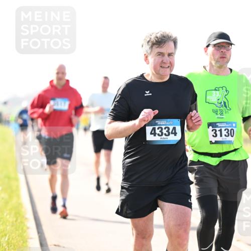 12.04.2026 - 45. Internationalen Wilhelmsburger Insellauf Dr. Thomas Lammeyer http://msf.ph/oto/9448191 12.04.2026 10:33:32 Laufen 45, 4334, 33, 42, 3130 meine-sportfotos.de