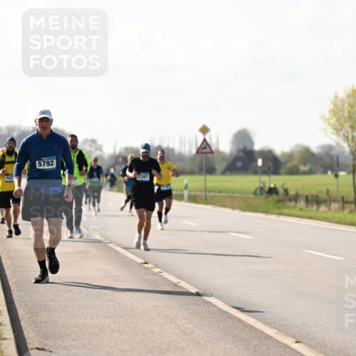 12.04.2026 - 45. Internationalen Wilhelmsburger Insellauf Dr. Thomas Lammeyer http://msf.ph/oto/9448240 12.04.2026 10:33:44 Laufen 5792 meine-sportfotos.de