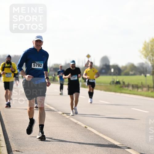 12.04.2026 - 45. Internationalen Wilhelmsburger Insellauf Dr. Thomas Lammeyer http://msf.ph/oto/9448252 12.04.2026 10:33:46 Laufen 4470, 5792 meine-sportfotos.de