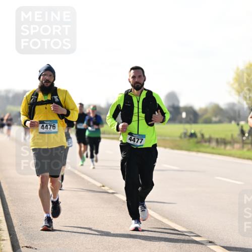 12.04.2026 - 45. Internationalen Wilhelmsburger Insellauf Dr. Thomas Lammeyer http://msf.ph/oto/9448280 12.04.2026 10:33:51 Laufen 4476, 4477, 3397, 57 meine-sportfotos.de