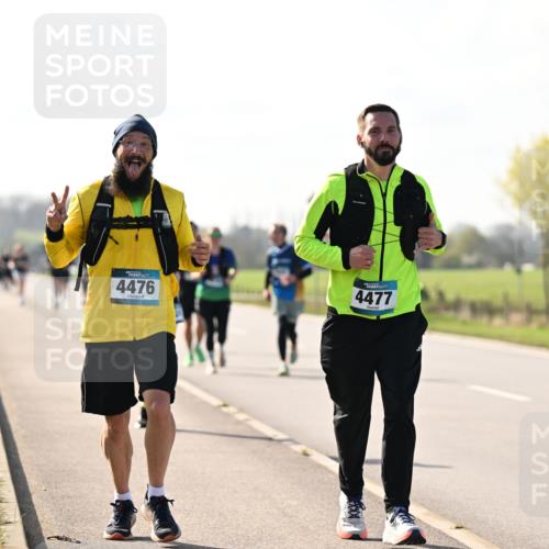12.04.2026 - 45. Internationalen Wilhelmsburger Insellauf Dr. Thomas Lammeyer http://msf.ph/oto/9448285 12.04.2026 10:33:51 Laufen 4476, 4477 meine-sportfotos.de