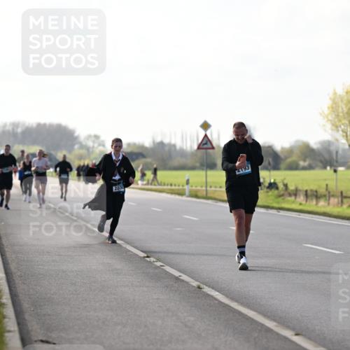 12.04.2026 - 45. Internationalen Wilhelmsburger Insellauf Dr. Thomas Lammeyer http://msf.ph/oto/9448345 12.04.2026 10:34:19 Laufen 2800, 193 meine-sportfotos.de