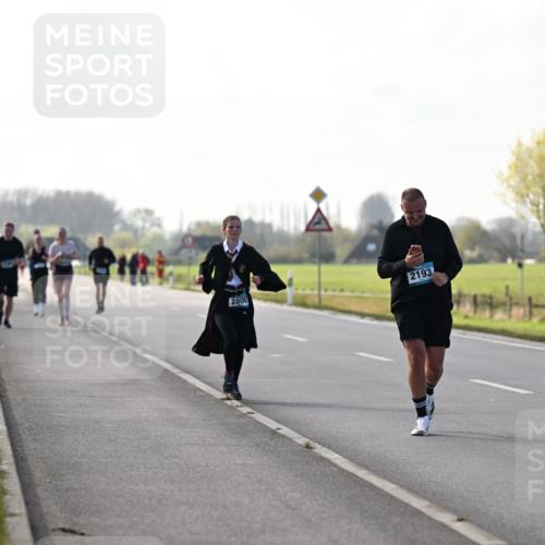 12.04.2026 - 45. Internationalen Wilhelmsburger Insellauf Dr. Thomas Lammeyer http://msf.ph/oto/9448346 12.04.2026 10:34:20 Laufen 2800, 2193 meine-sportfotos.de