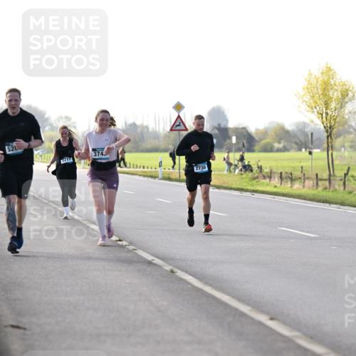 12.04.2026 - 45. Internationalen Wilhelmsburger Insellauf Dr. Thomas Lammeyer http://msf.ph/oto/9448372 12.04.2026 10:34:29 Laufen 2778, 528, 3717, 3743, 2730 meine-sportfotos.de