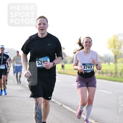 12.04.2026 - 45. Internationalen Wilhelmsburger Insellauf Dr. Thomas Lammeyer http://msf.ph/oto/9448388 12.04.2026 10:34:33 Laufen 5295, 4, 3743 meine-sportfotos.de