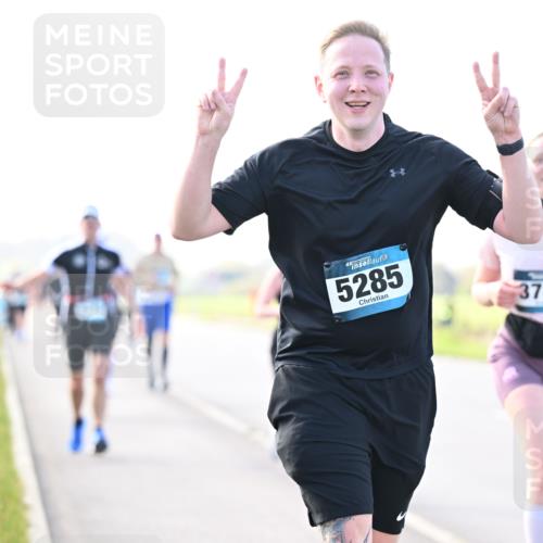 12.04.2026 - 45. Internationalen Wilhelmsburger Insellauf Dr. Thomas Lammeyer http://msf.ph/oto/9448392 12.04.2026 10:34:34 Laufen 45, 5285, 3743 meine-sportfotos.de