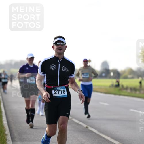 12.04.2026 - 45. Internationalen Wilhelmsburger Insellauf Dr. Thomas Lammeyer http://msf.ph/oto/9448397 12.04.2026 10:34:37 Laufen 2778, 3717 meine-sportfotos.de