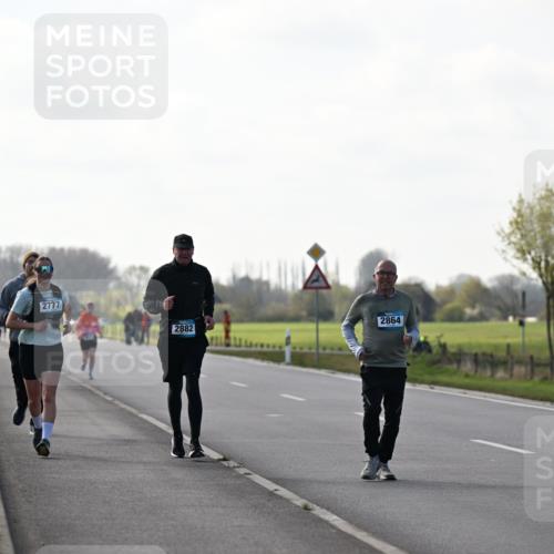 12.04.2026 - 45. Internationalen Wilhelmsburger Insellauf Dr. Thomas Lammeyer http://msf.ph/oto/9448432 12.04.2026 10:34:48 Laufen 2777, 2882, 2864 meine-sportfotos.de