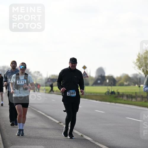 12.04.2026 - 45. Internationalen Wilhelmsburger Insellauf Dr. Thomas Lammeyer http://msf.ph/oto/9448447 12.04.2026 10:34:51 Laufen 2777, 2882, 2864 meine-sportfotos.de