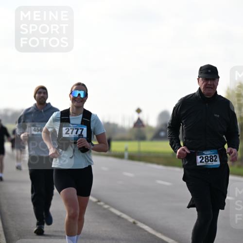 12.04.2026 - 45. Internationalen Wilhelmsburger Insellauf Dr. Thomas Lammeyer http://msf.ph/oto/9448461 12.04.2026 10:34:53 Laufen 456, 2777, 2882 meine-sportfotos.de
