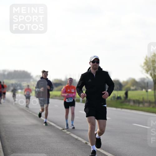 12.04.2026 - 45. Internationalen Wilhelmsburger Insellauf Dr. Thomas Lammeyer http://msf.ph/oto/9448502 12.04.2026 10:35:01 Laufen  meine-sportfotos.de