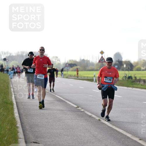 12.04.2026 - 45. Internationalen Wilhelmsburger Insellauf Dr. Thomas Lammeyer http://msf.ph/oto/9448529 12.04.2026 10:35:13 Laufen 2142, 4865, 19, 5720 meine-sportfotos.de