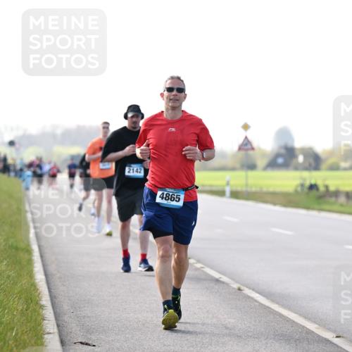 12.04.2026 - 45. Internationalen Wilhelmsburger Insellauf Dr. Thomas Lammeyer http://msf.ph/oto/9448545 12.04.2026 10:35:16 Laufen 2142, 4865 meine-sportfotos.de