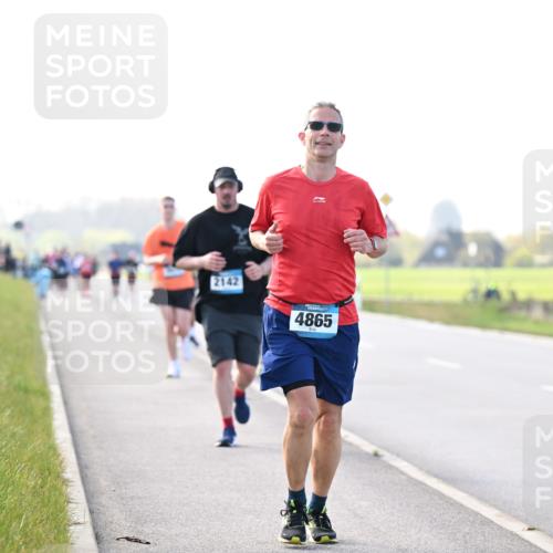 12.04.2026 - 45. Internationalen Wilhelmsburger Insellauf Dr. Thomas Lammeyer http://msf.ph/oto/9448549 12.04.2026 10:35:16 Laufen 2142, 4865 meine-sportfotos.de