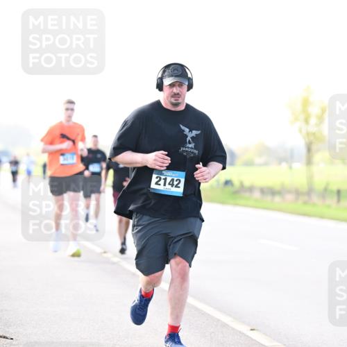 12.04.2026 - 45. Internationalen Wilhelmsburger Insellauf Dr. Thomas Lammeyer http://msf.ph/oto/9448562 12.04.2026 10:35:19 Laufen 2142 meine-sportfotos.de