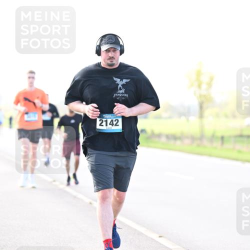 12.04.2026 - 45. Internationalen Wilhelmsburger Insellauf Dr. Thomas Lammeyer http://msf.ph/oto/9448564 12.04.2026 10:35:19 Laufen 2142 meine-sportfotos.de