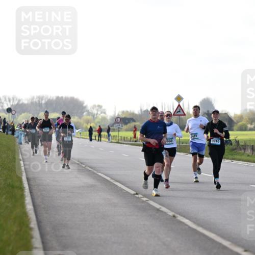 12.04.2026 - 45. Internationalen Wilhelmsburger Insellauf Dr. Thomas Lammeyer http://msf.ph/oto/9448603 12.04.2026 10:35:39 Laufen 4624, 3333, 2, 2422, 660, 3910 meine-sportfotos.de
