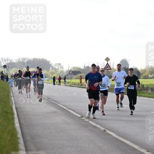 12.04.2026 - 45. Internationalen Wilhelmsburger Insellauf Dr. Thomas Lammeyer http://msf.ph/oto/9448604 12.04.2026 10:35:39 Laufen 624, 2567, 3333, 2422, 3660, 3910 meine-sportfotos.de