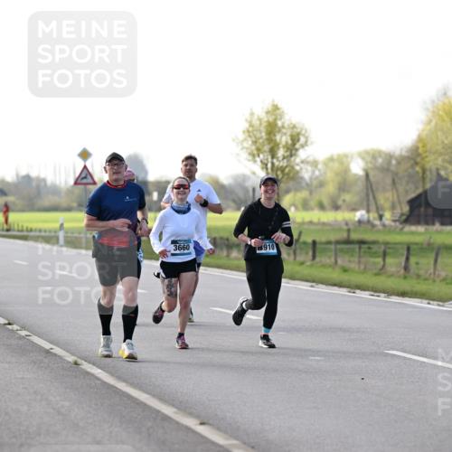 12.04.2026 - 45. Internationalen Wilhelmsburger Insellauf Dr. Thomas Lammeyer http://msf.ph/oto/9448610 12.04.2026 10:35:41 Laufen 3333, 3660, 910 meine-sportfotos.de